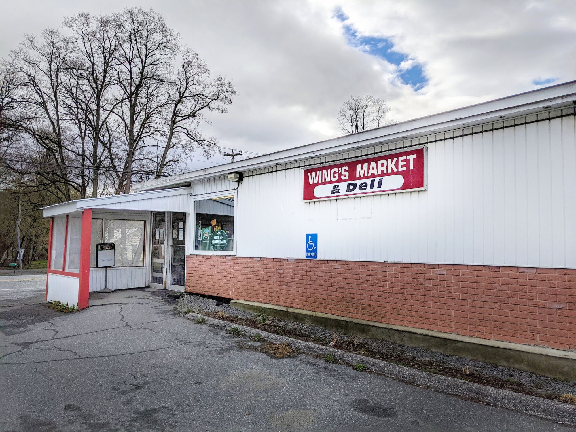 Wing's Market building and property up for sale