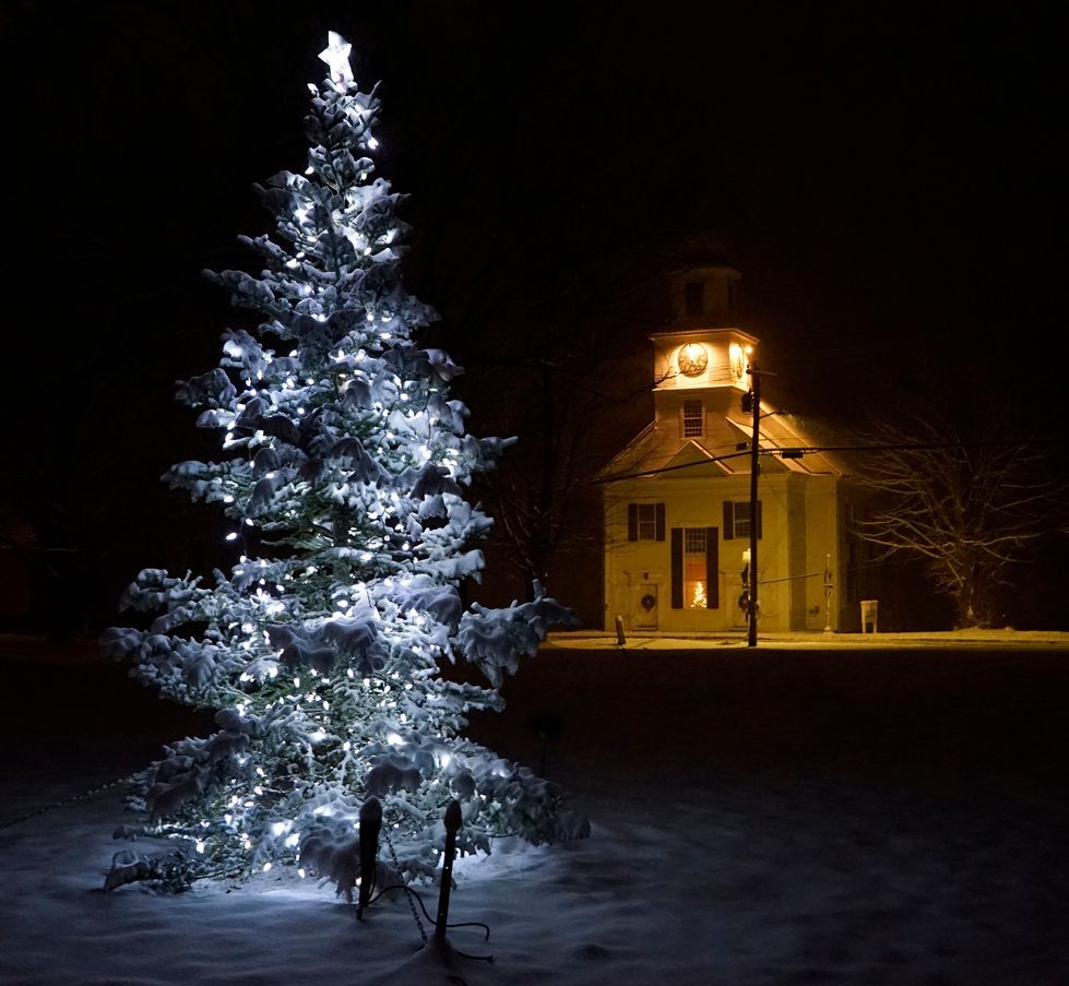 Let it glow! A sampling of festive lights in Thetford